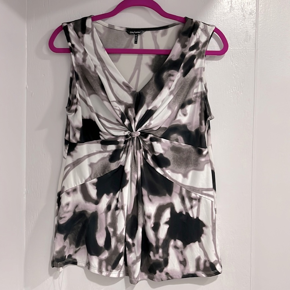Daisy Fuentes Sleeveless Blouse